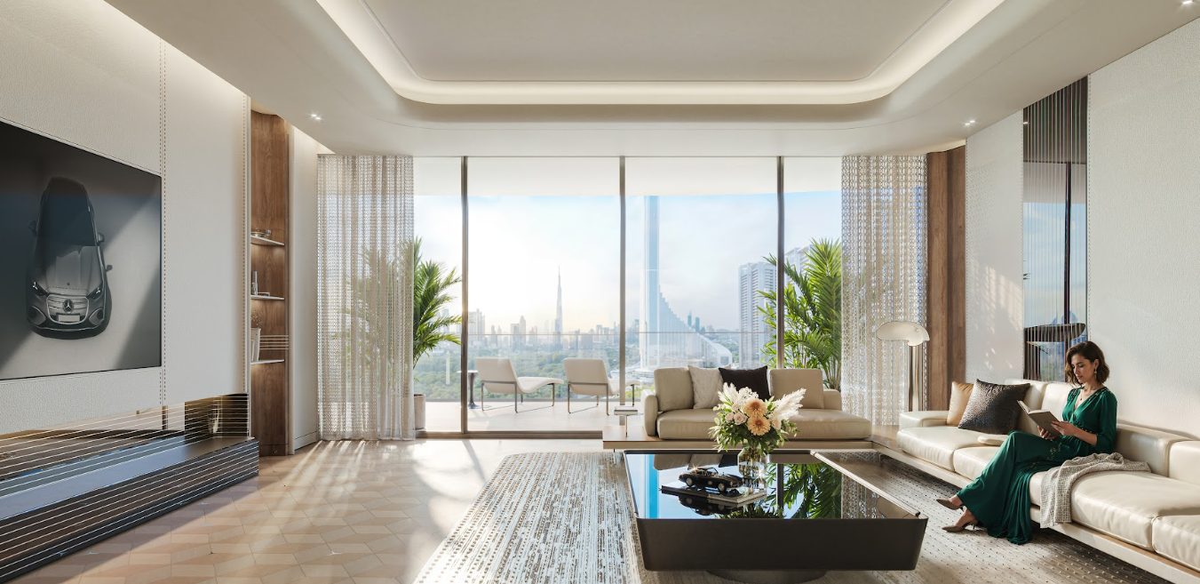 Mercedes-Benz Places Dubai projesinde Burj Khalifa manzaralı salon ve terasa açılan cam cephe