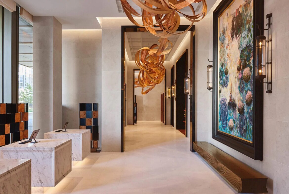 One Nine Elms Park Hyatt London River Thames giriş cephesi
