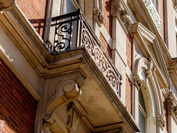 8 Eaton Lane: صورة المشروع أو المسكن النموذجي في الكتيب or